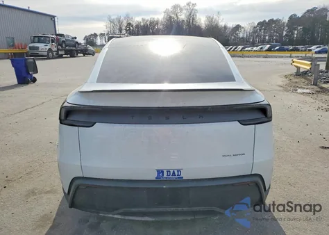 2026 Tesla Model Y z USA, uszkodzony, nr VIN 7SAYGDEE8TA390345